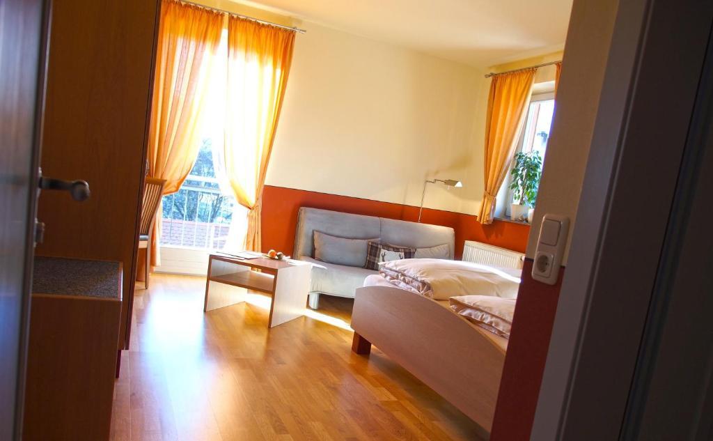 Rotes Ross Marktbergel Ruang foto